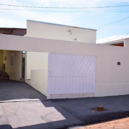 Casa Temporada Em Olimpia To Nem Ai Olímpia Exterior foto